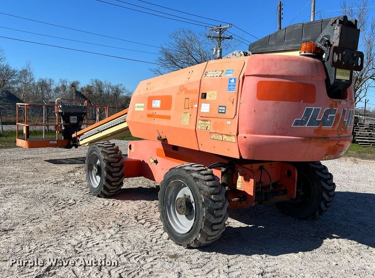 image for item DQ2355 2012 JLG 600S boom lift