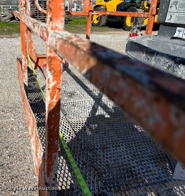 image for item DQ2355 2012 JLG 600S boom lift