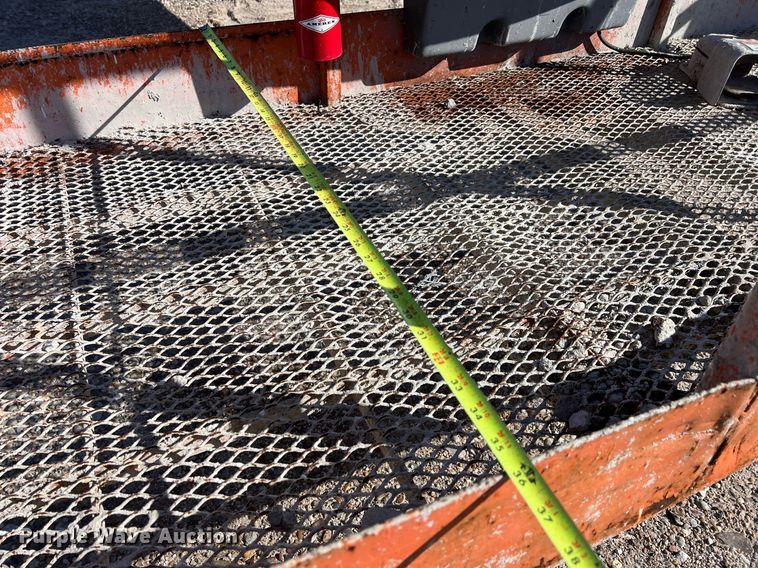 image for item DQ2355 2012 JLG 600S boom lift