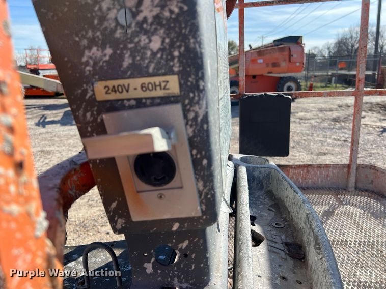 image for item DQ2355 2012 JLG 600S boom lift