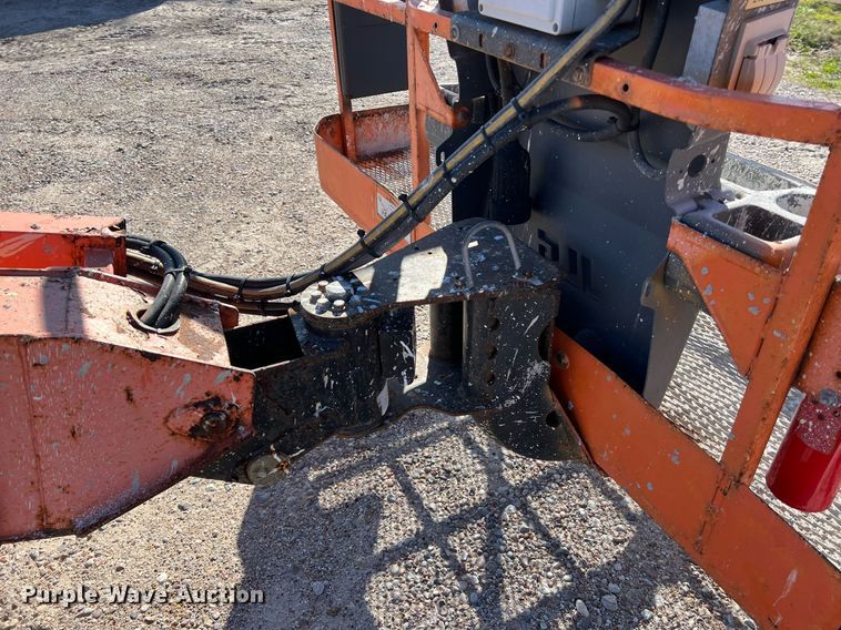 image for item DQ2355 2012 JLG 600S boom lift