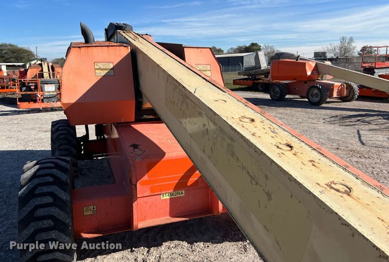 image for item DQ2355 2012 JLG 600S boom lift