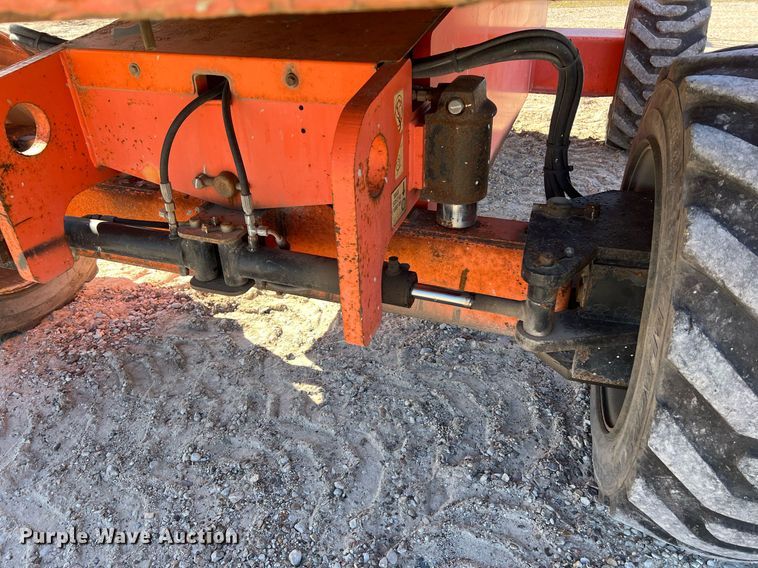 image for item DQ2355 2012 JLG 600S boom lift