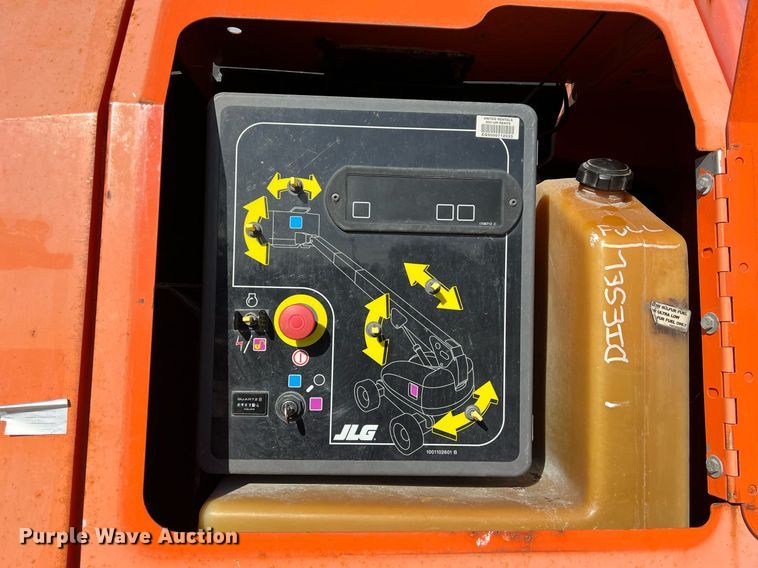 image for item DQ2355 2012 JLG 600S boom lift