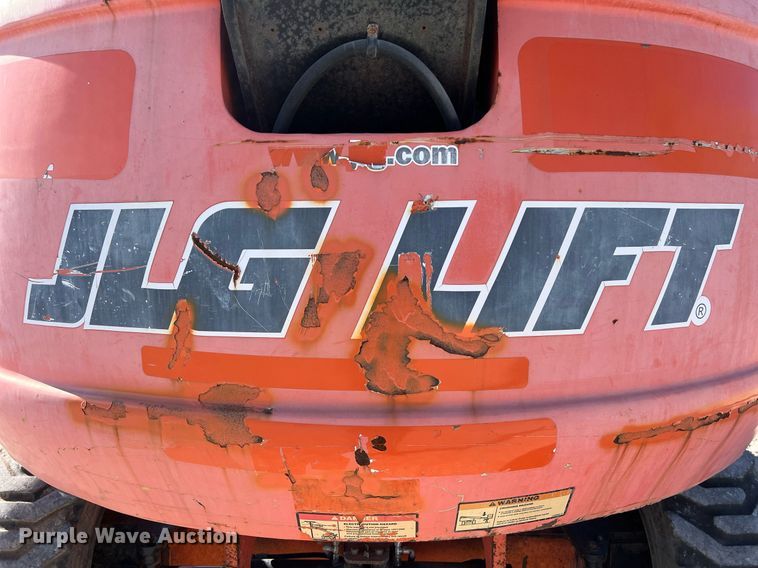 image for item DQ2355 2012 JLG 600S boom lift