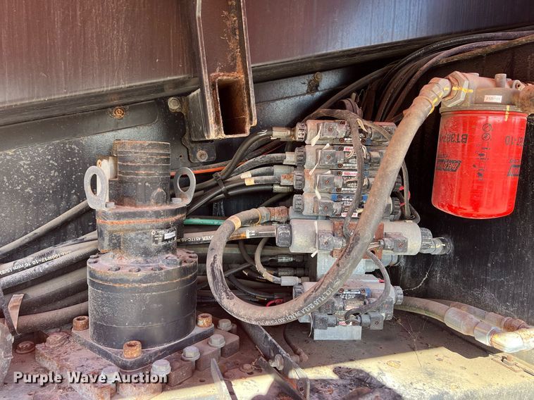 image for item DQ2355 2012 JLG 600S boom lift