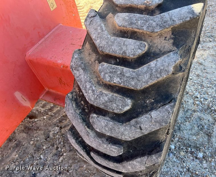 image for item DQ2355 2012 JLG 600S boom lift