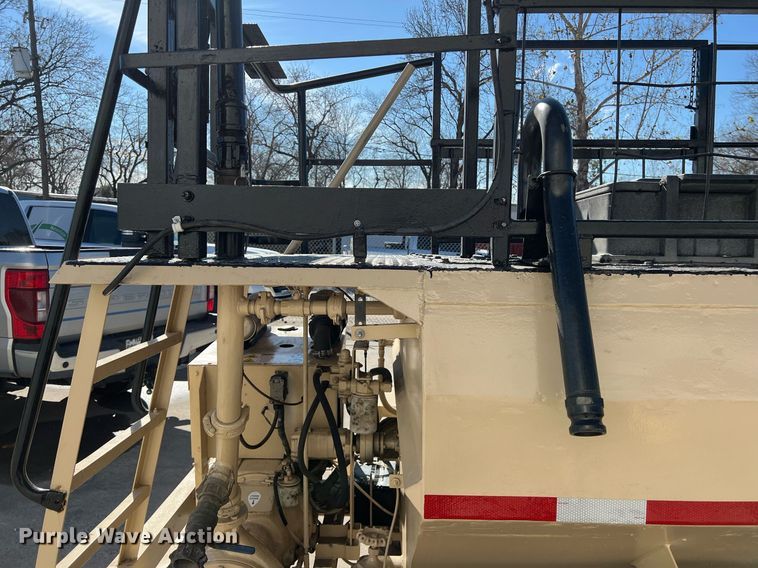 image for item DQ2356 2006 Finn T120GN  hydroseeder