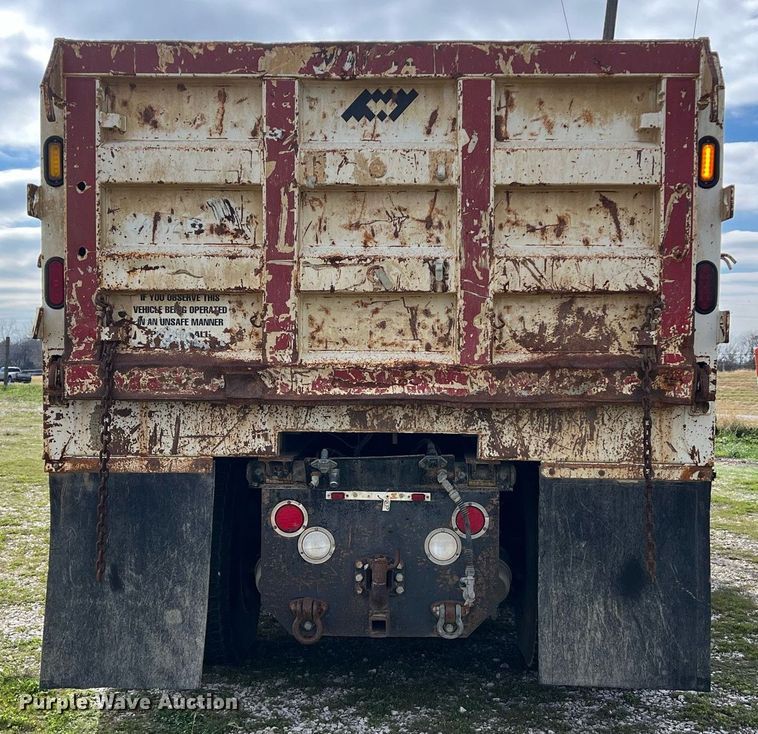 image for item DQ2357 2010 International 7500 dump truck