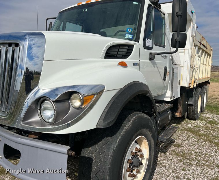 image for item DQ2357 2010 International 7500 dump truck