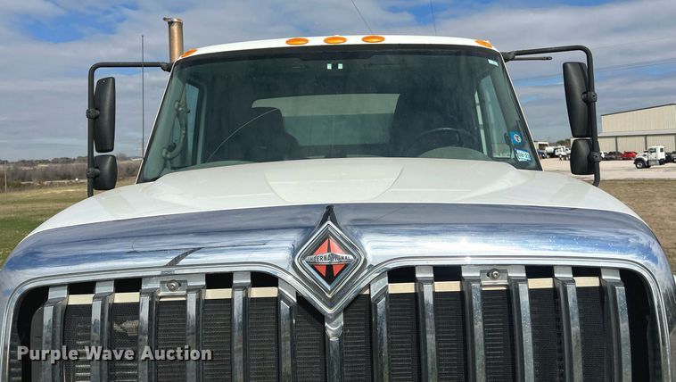 image for item DQ2357 2010 International 7500 dump truck