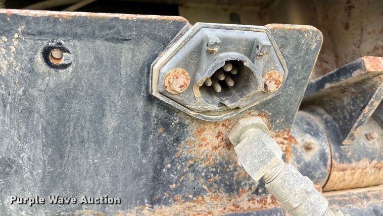 image for item DQ2357 2010 International 7500 dump truck