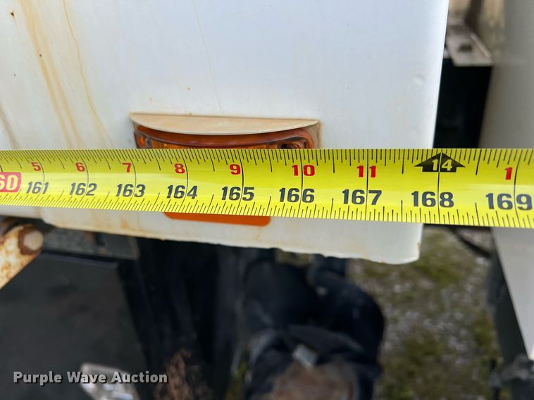 image for item DQ2357 2010 International 7500 dump truck