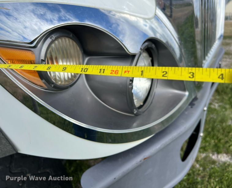 image for item DQ2357 2010 International 7500 dump truck