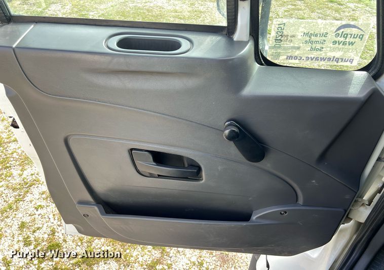 image for item DQ2357 2010 International 7500 dump truck