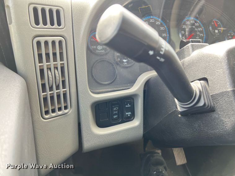 image for item DQ2357 2010 International 7500 dump truck