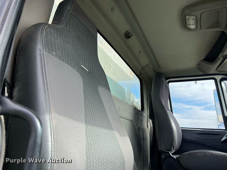 image for item DQ2357 2010 International 7500 dump truck