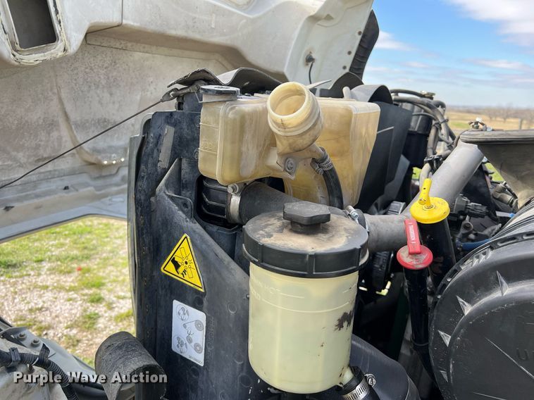 image for item DQ2357 2010 International 7500 dump truck