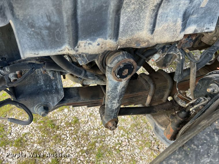 image for item DQ2357 2010 International 7500 dump truck