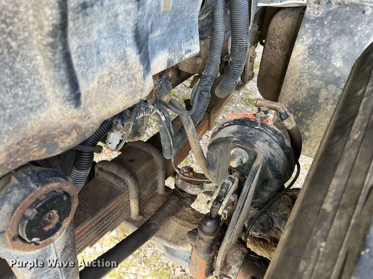 image for item DQ2357 2010 International 7500 dump truck