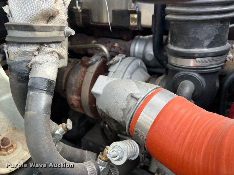 image for item DQ2357 2010 International 7500 dump truck