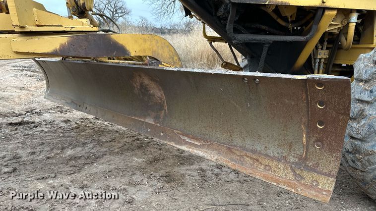 image for item EK9937 1986 Caterpillar 120G motor grader