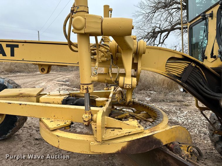 image for item EK9937 1986 Caterpillar 120G motor grader