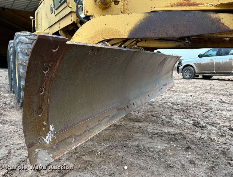 image for item EK9937 1986 Caterpillar 120G motor grader