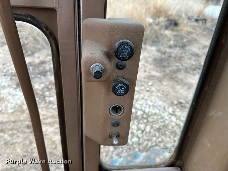 image for item EK9937 1986 Caterpillar 120G motor grader