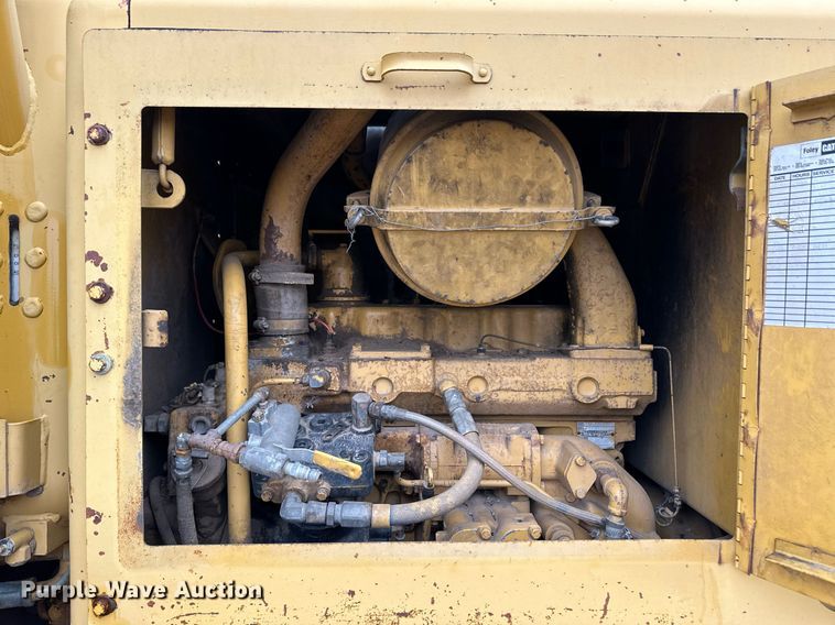 image for item EK9937 1986 Caterpillar 120G motor grader