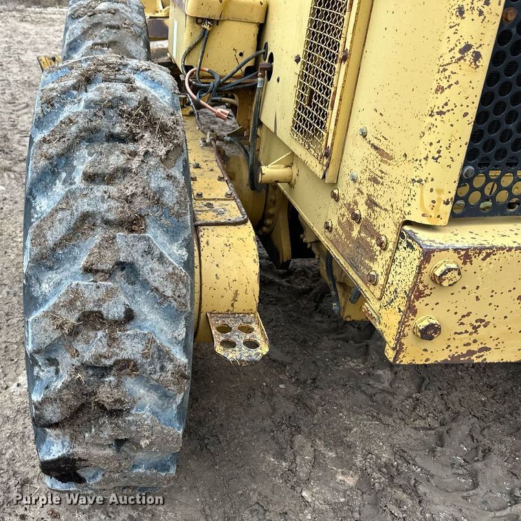 image for item EK9937 1986 Caterpillar 120G motor grader