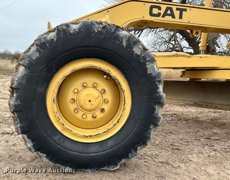 image for item EK9937 1986 Caterpillar 120G motor grader