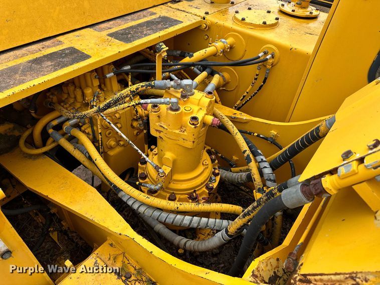 image for item EK9938 1987 John Deere 790D excavator