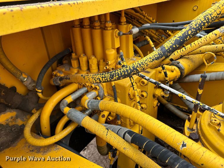 image for item EK9938 1987 John Deere 790D excavator