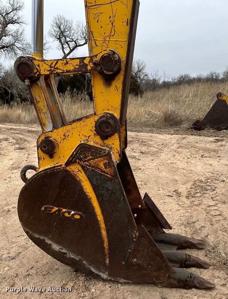 image for item EK9938 1987 John Deere 790D excavator