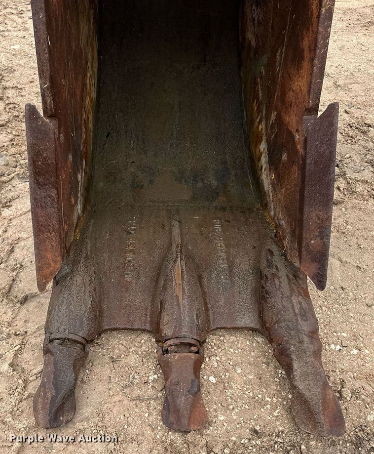 image for item EK9938 1987 John Deere 790D excavator