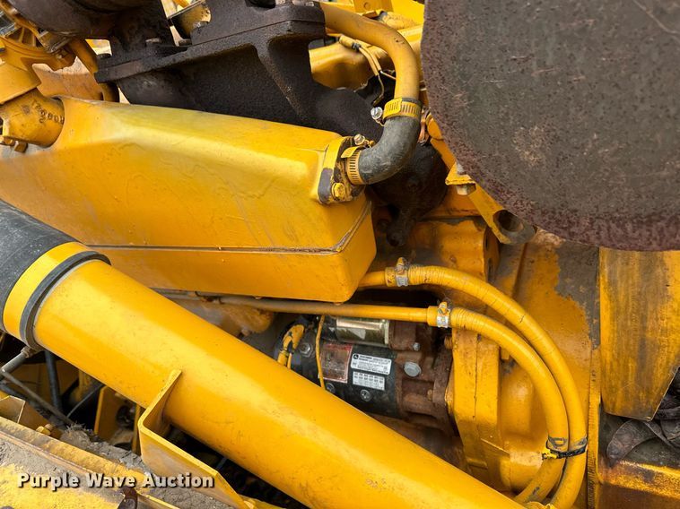 image for item EK9938 1987 John Deere 790D excavator