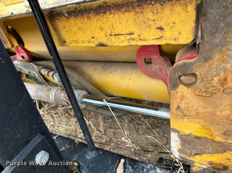 image for item EK9941 2002 John Deere 250 skid steer loader