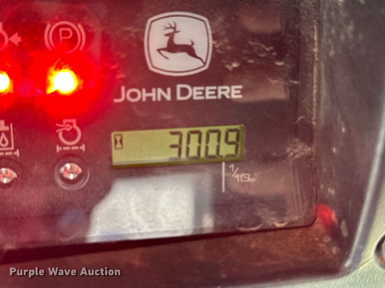 image for item EK9941 2002 John Deere 250 skid steer loader