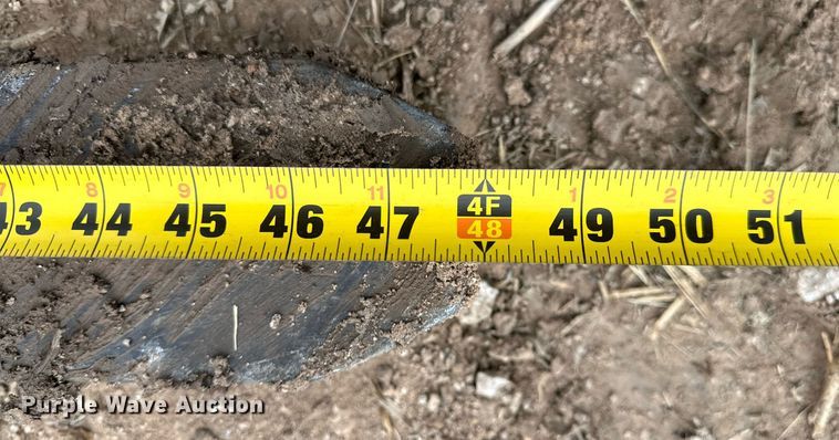 image for item EK9941 2002 John Deere 250 skid steer loader