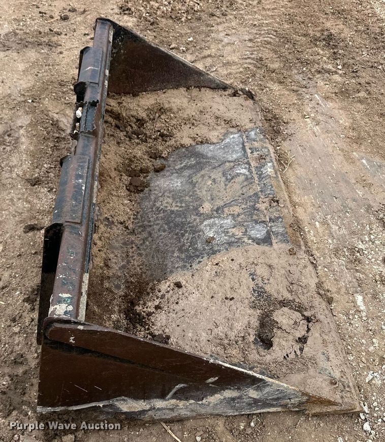 image for item EK9941 2002 John Deere 250 skid steer loader