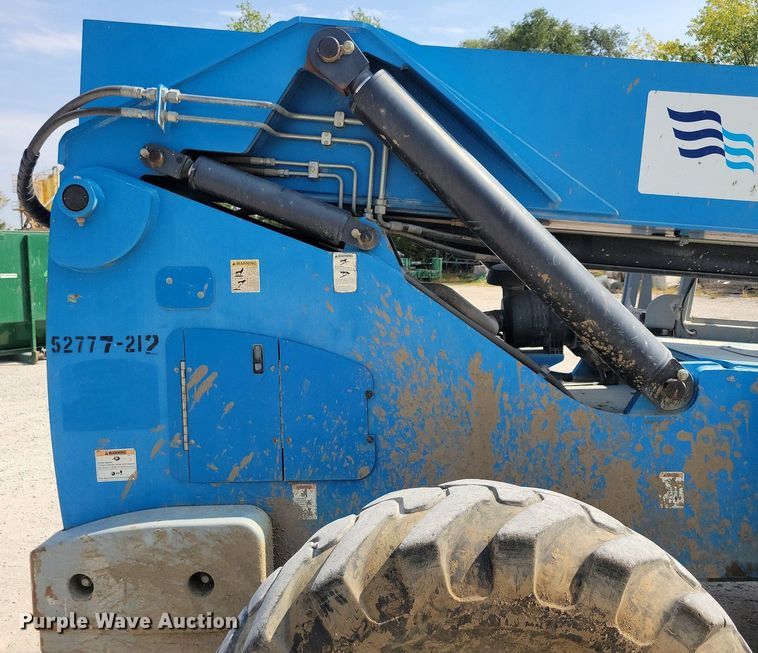 image for item IQ9943 2012 Genie GTH1056 telehandler