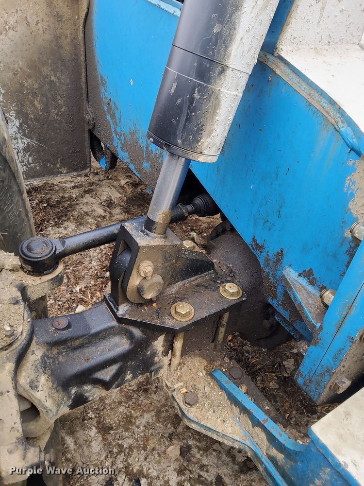 image for item IQ9943 2012 Genie GTH1056 telehandler