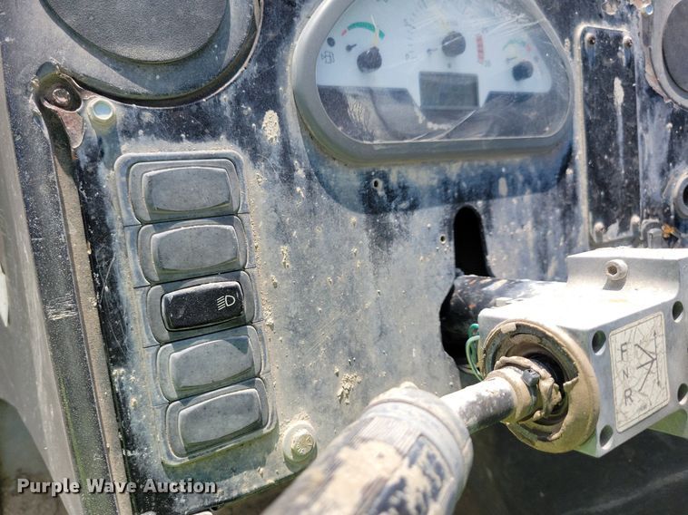 image for item IQ9943 2012 Genie GTH1056 telehandler