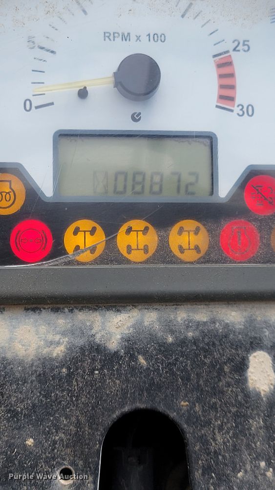 image for item IQ9943 2012 Genie GTH1056 telehandler