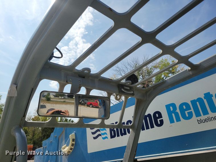 image for item IQ9943 2012 Genie GTH1056 telehandler