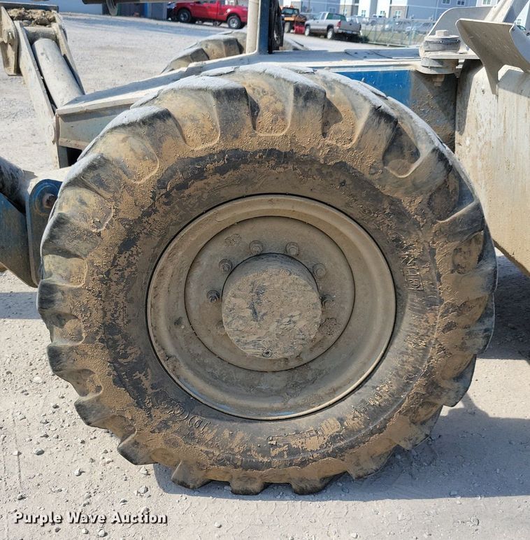 image for item IQ9943 2012 Genie GTH1056 telehandler