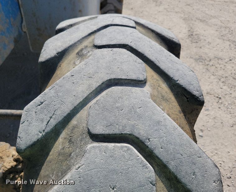 image for item IQ9943 2012 Genie GTH1056 telehandler