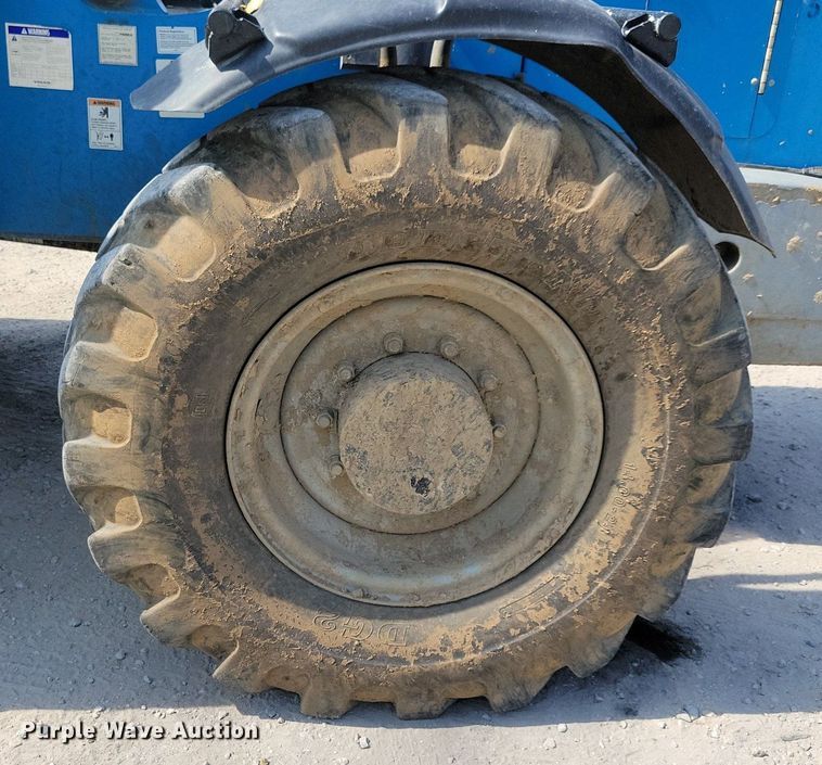 image for item IQ9943 2012 Genie GTH1056 telehandler