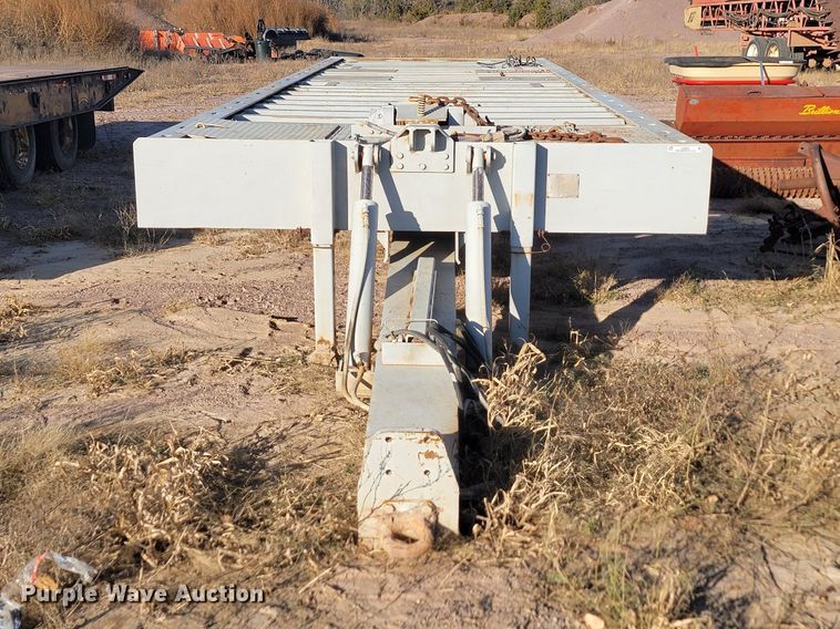 image for item JG9641 1994 Landoll tilt deck equipment trailer